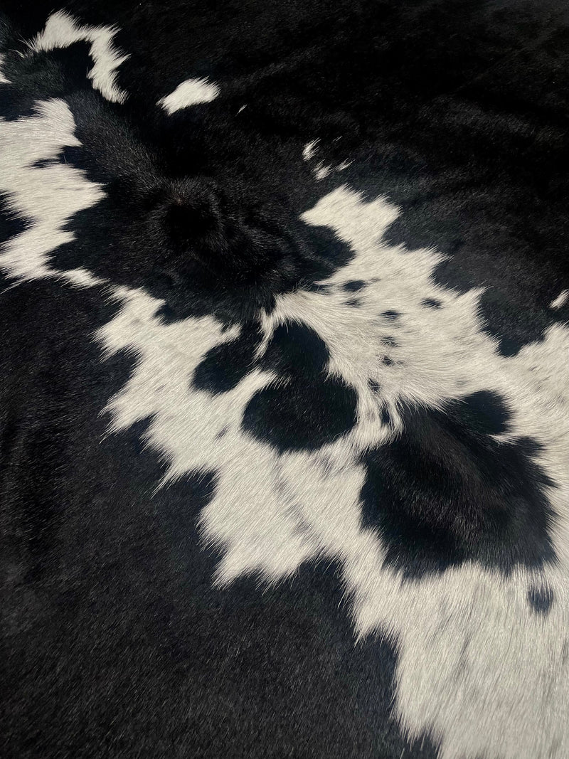 Black & White Hides
